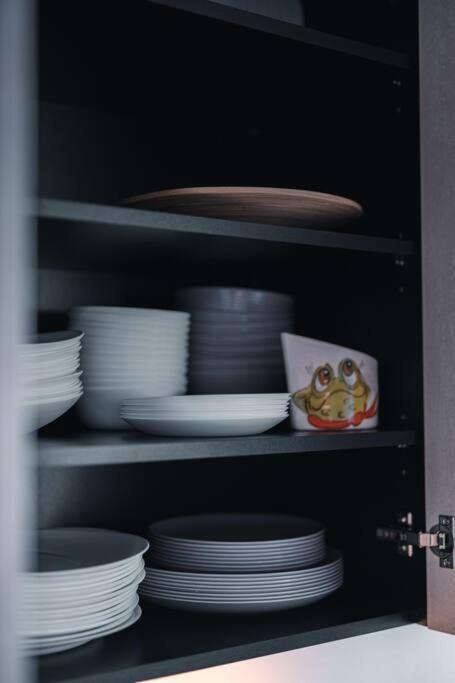 New Luxury 3Br Apartment In Old Town, Free Parking Haapsalu Luaran gambar